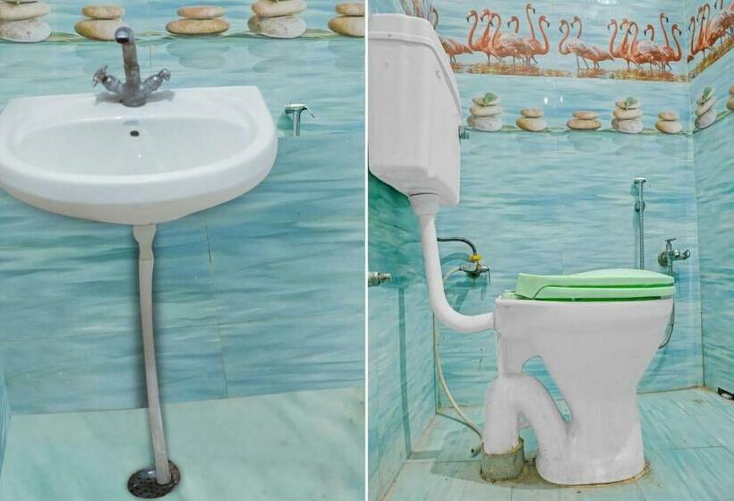 トリプルクラシックルーム, Spot On Hotel Kanha Inn