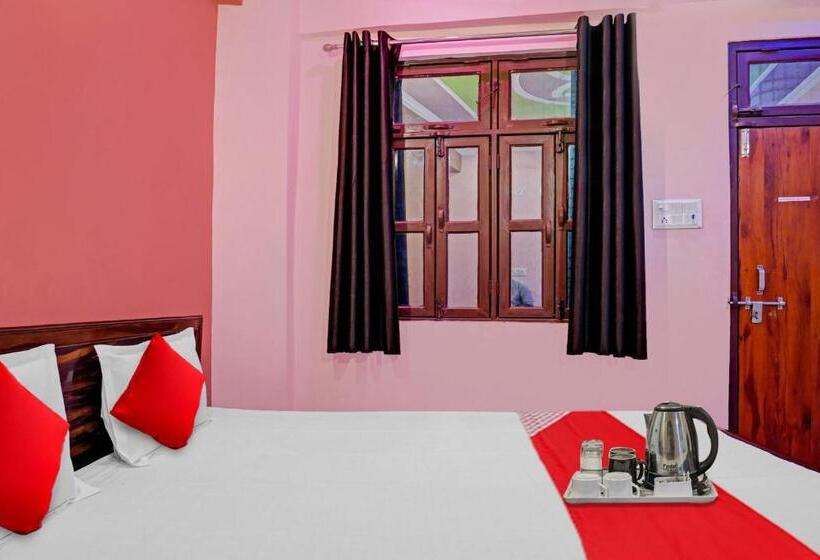 トリプルクラシックルーム, Spot On Hotel Kanha Inn