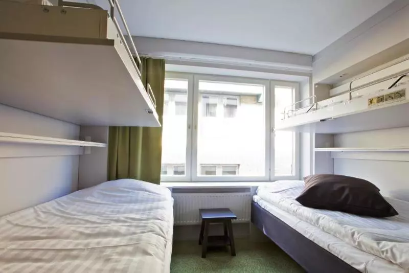 Standard Neljän Hengen Huone, Comfort Hotel City