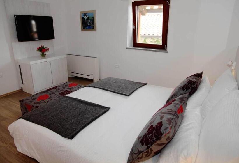 غرفة كومفورت, Garni Hotel Dvor