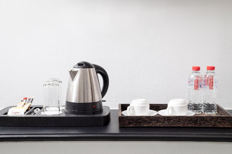 חדר פרמיום לשלושה, Apsor Palace