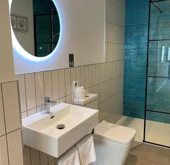 דירת חדר נוף לים, Berry Head