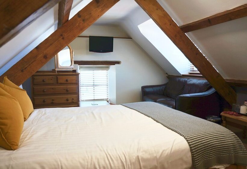 4인용 수피리어 룸, Castle Inn