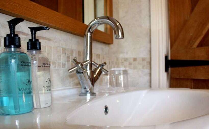 带大床的标准间, Churston Manor