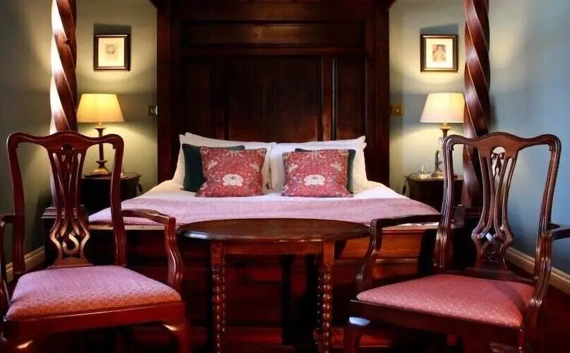 Camera Standard, Churston Manor