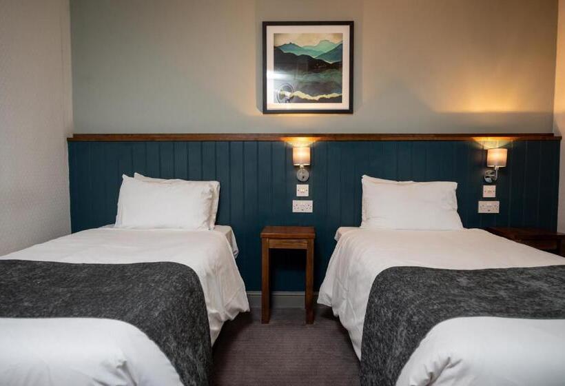 Camera Standard, Cocked Hat By Greene King Inns