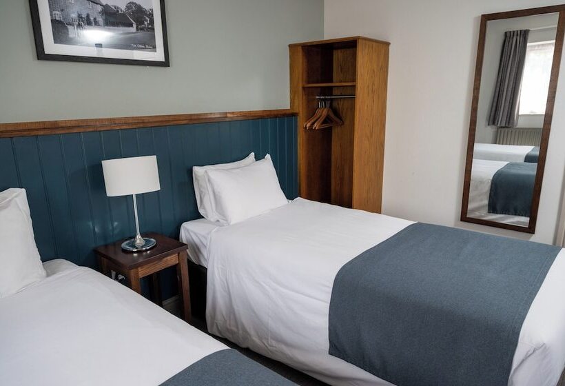 Camera Standard, Cocked Hat By Greene King Inns