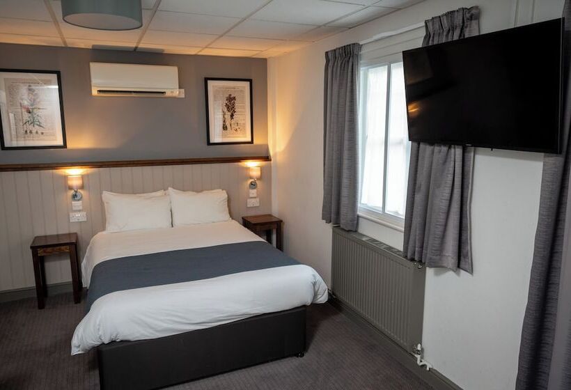 Camera Familiare, Cocked Hat By Greene King Inns