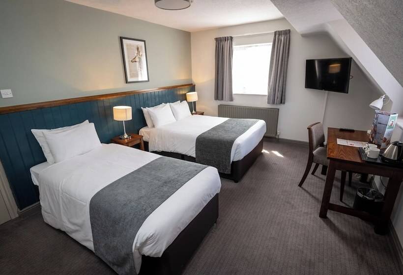 Camera Familiare, Cocked Hat By Greene King Inns