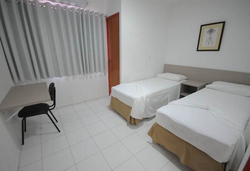 スタンダードルーム, Hub