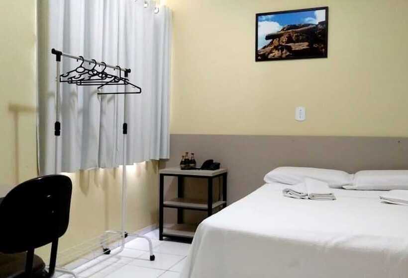 ダブルベッドスタンダードルーム, Hub