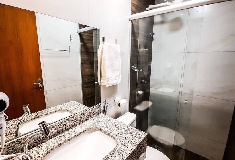 ダブルベッドスタンダードルーム, Hub