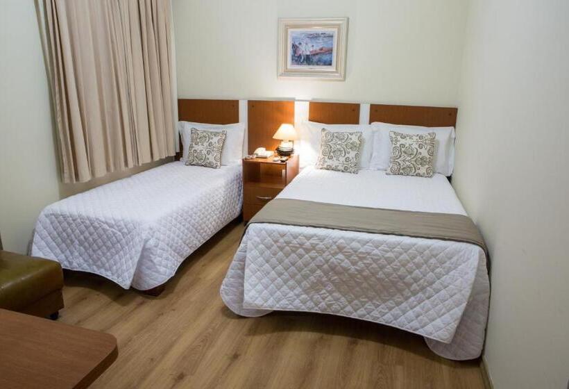 Familie Værelse, Kafé