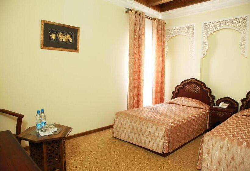 חדר סופריור, Kukaldosh Boutique