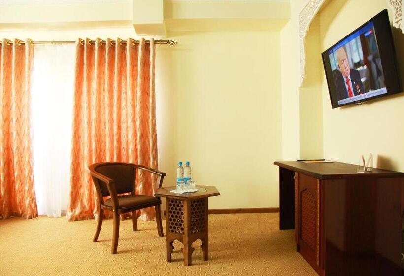 חדר דלוקס, Kukaldosh Boutique