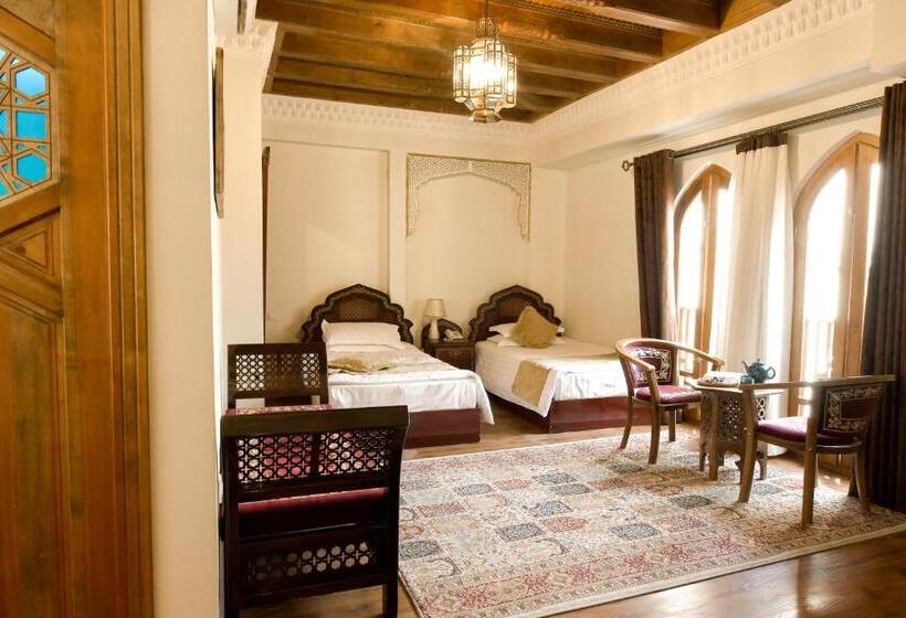 חדר דלוקס, Kukaldosh Boutique