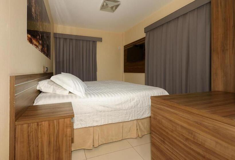 标准间, Plaza Suite