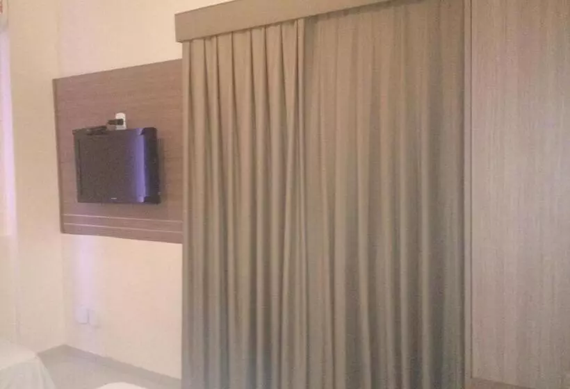 Standard Yhden Hengen Huone, Plaza Suite