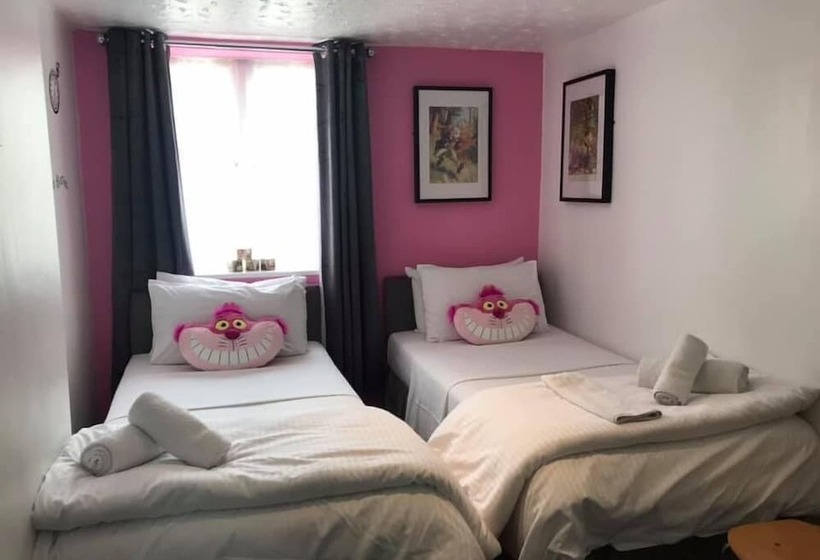 Семейный Номер, Raffles