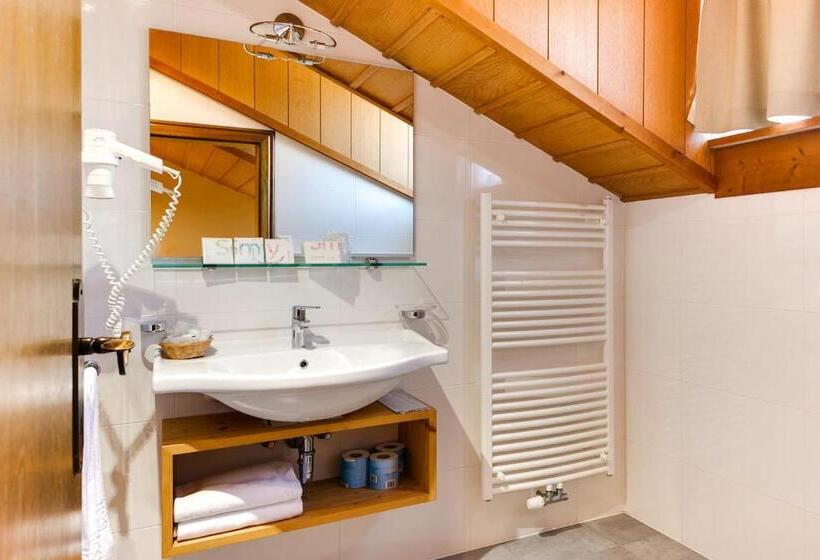 חדר סטנדרט לשלושה, Smy Koflerhof Wellness & Spa Dolomiti