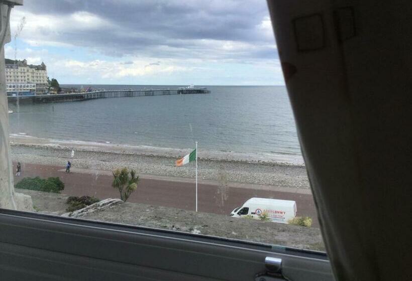 Номер Стандарт Вид на Море, The Trevone, Llandudno