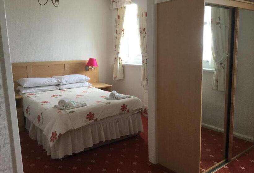 Номер Стандарт Вид на Море, The Trevone, Llandudno