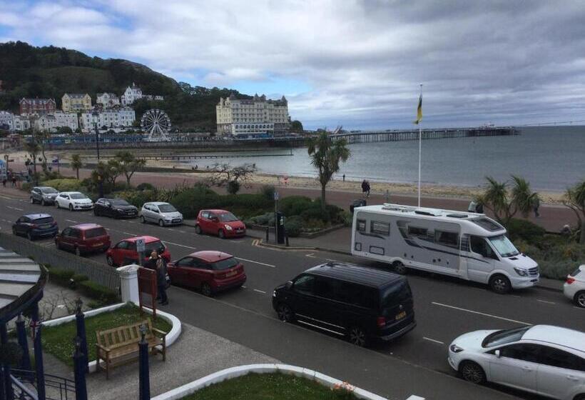 Номер Стандарт Вид на Море, The Trevone, Llandudno