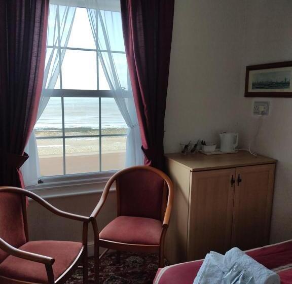 Номер Стандарт Вид на Море, The Trevone, Llandudno