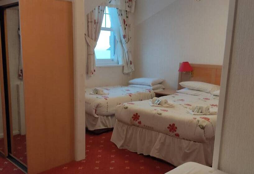 Четырехместный номер Премиум, The Trevone, Llandudno