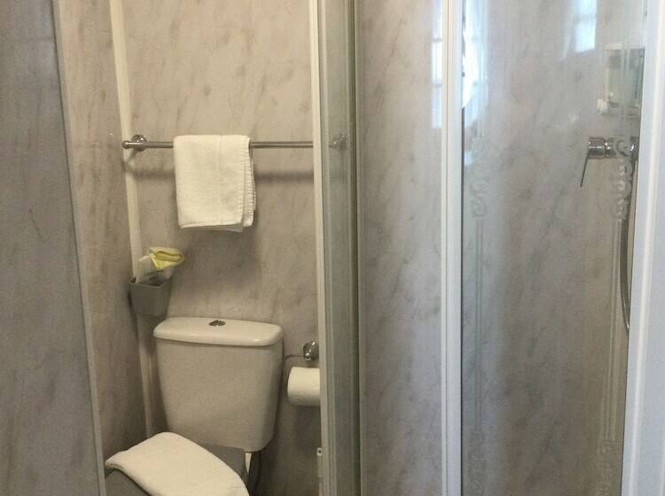 Четырехместный номер Премиум, The Trevone, Llandudno