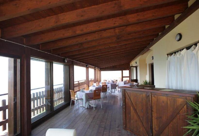 Номер Стандарт Вид на Сад, Torre