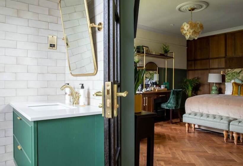 Номер Superior, Worplesdon Place