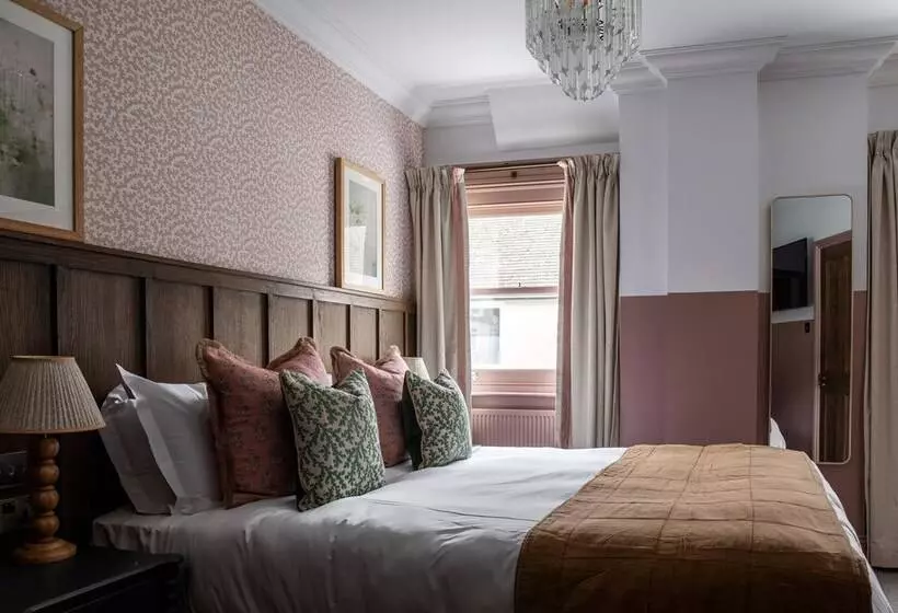 デラックスルーム, Worplesdon Place