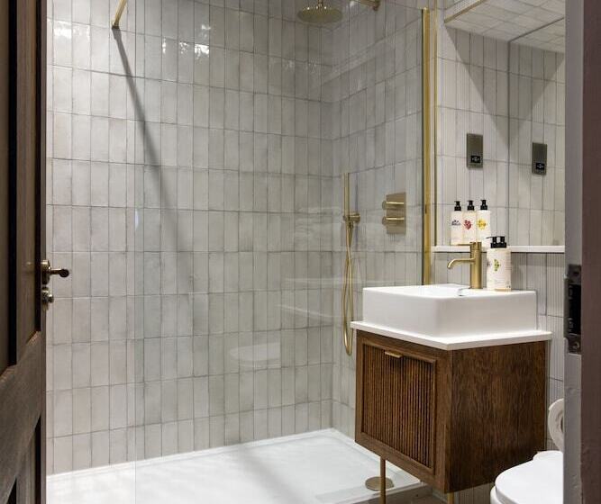 豪华房间, Worplesdon Place