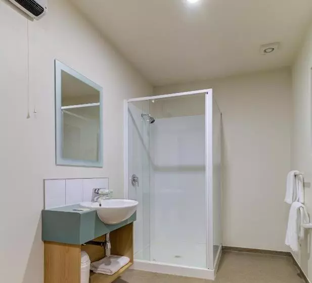 スタンダードスタジオ, Hanmer Springs Retreat