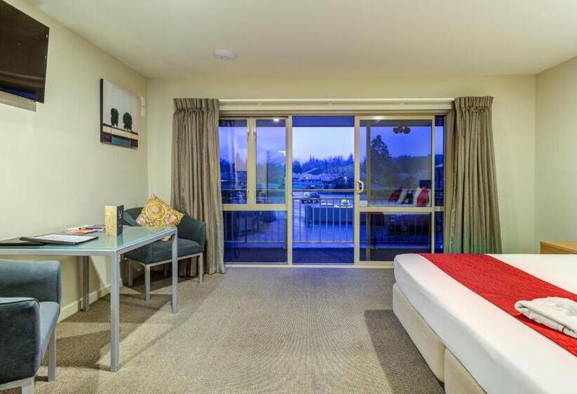 Студия Стандарт, Hanmer Springs Retreat