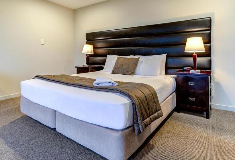 이그제큐티브 스튜디오, Hanmer Springs Retreat