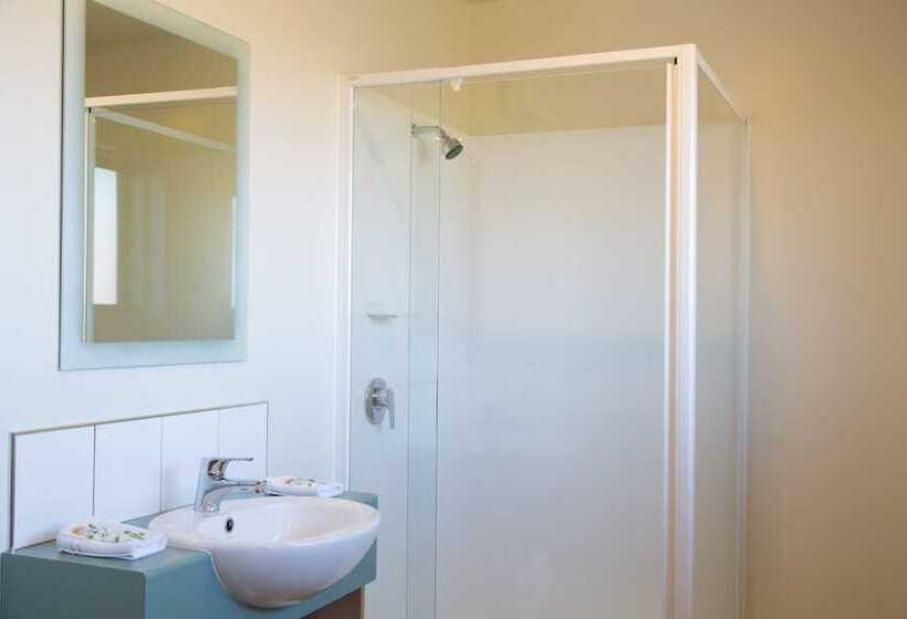 استودیوی استاندارد, Hanmer Springs Retreat