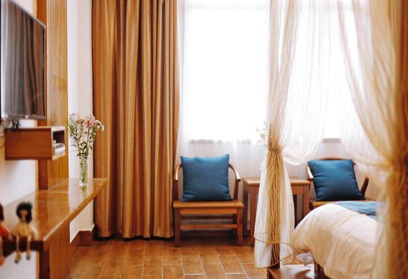 غرفة ديلوكس مطلة على الجبل, Guihua Road 106th Hostel