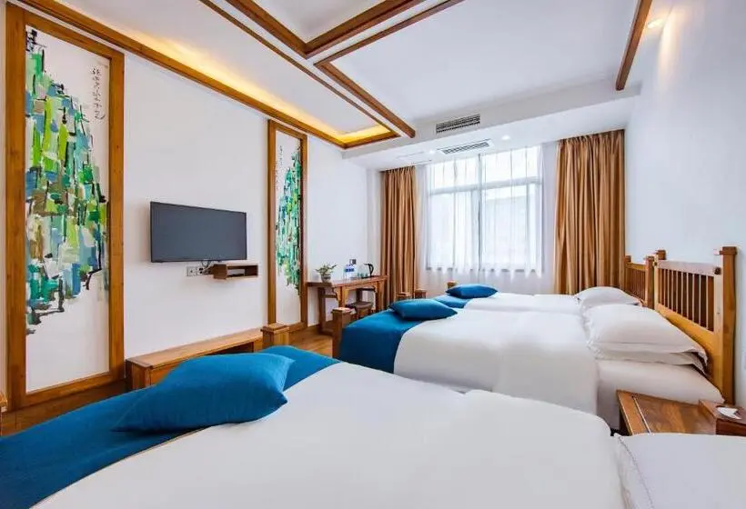 Deluxe Kolmen Hengen Huone, Guihua Road 106th Hostel