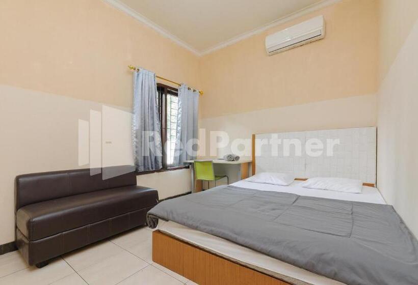 スタンダードルーム, Karawaci Taman Permata Tiga Mitra Reddoorz