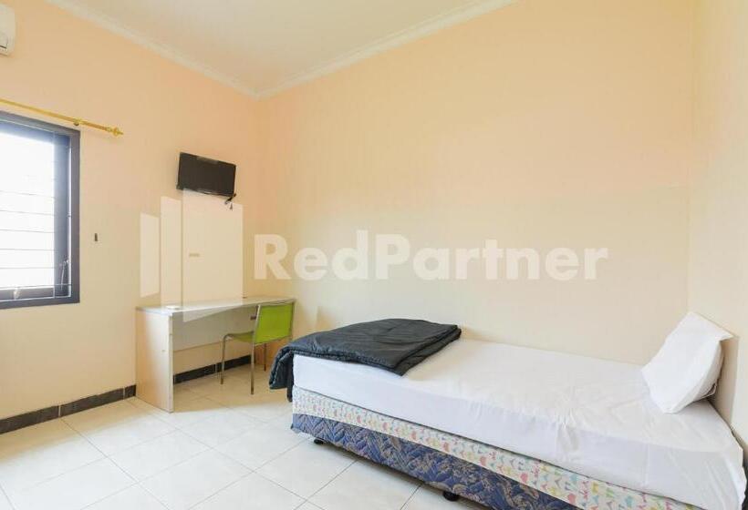 スタンダードシングルルーム, Karawaci Taman Permata Tiga Mitra Reddoorz