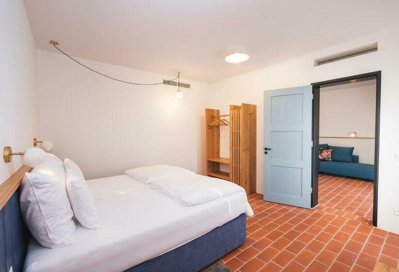 חדר דלוקס, Thaya Vinařství