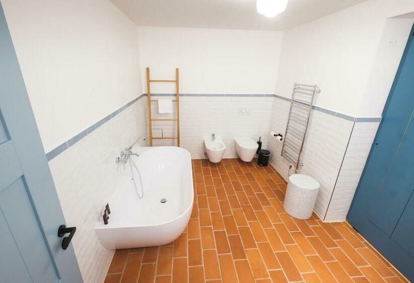 חדר דלוקס, Thaya Vinařství