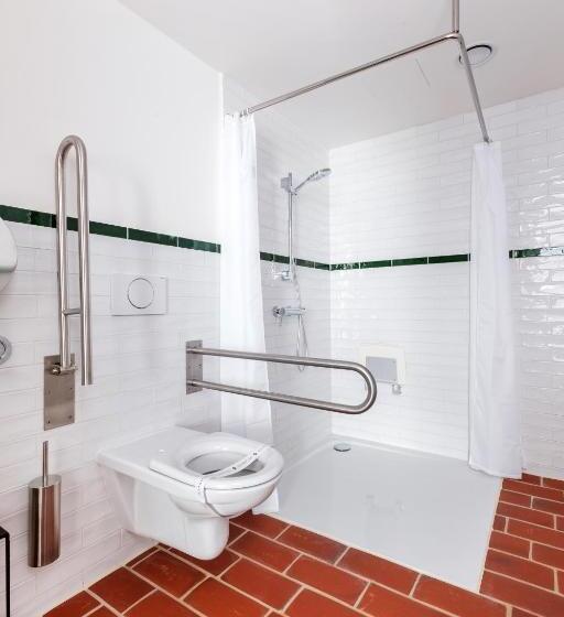 חדר סטנדרט, מיטת קינג, מותאם לאדם עם מוגבלויות, Thaya Vinařství