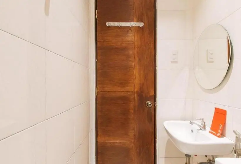 デラックスルーム, Reddoorz At Laiya Vivo Hotel Batangas