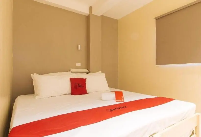 デラックスルーム, Reddoorz At Laiya Vivo Hotel Batangas