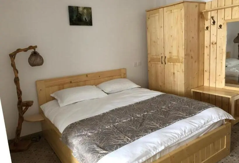 バルコニー付きスタンダードルーム, Domeniul Valea Lupilor  Pensiunea Valea Cu Struti