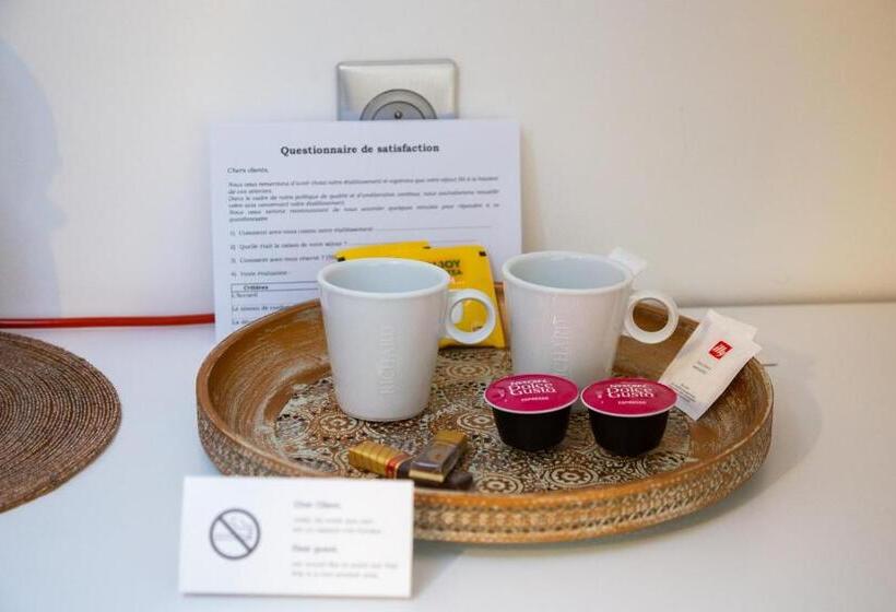 Номер Стандарт Вид на Бассейн, Domaine L Instant Du Colibri