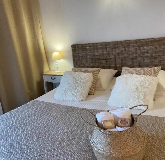 デラックスルーム, L Alivetu, Chambres D Hôtes